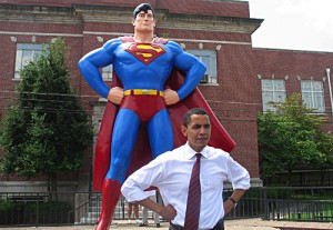 Obama prueba cómo le quedará la camisa de once varas en la que se plantea meterse