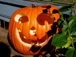 En Halloween dan calabazas al único índice con propia fiesta de difuntos